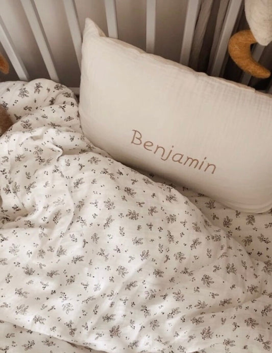 Coussin gaze de coton brodé prénom/mot déhoussable