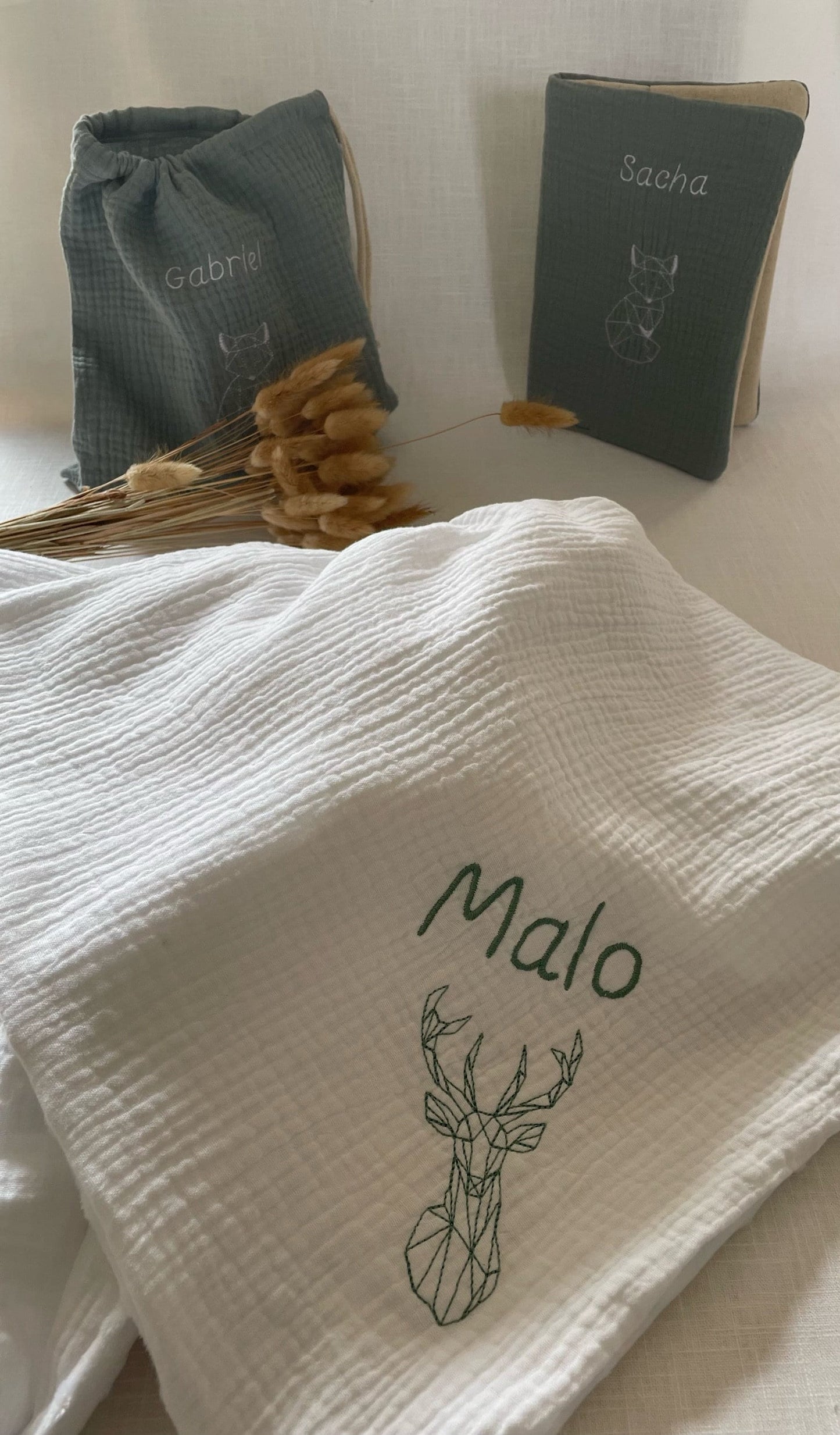 Couverture bébé double gaze de coton brodé Minky/Plaid gaze de coton MOTIF LAPIN