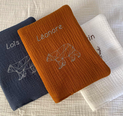 Protège carnet de santé brodé personnalisé MOTIF LAPIN