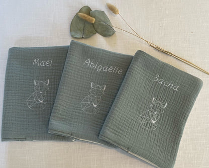 Protège carnet de santé brodé personnalisé MOTIF LAPIN
